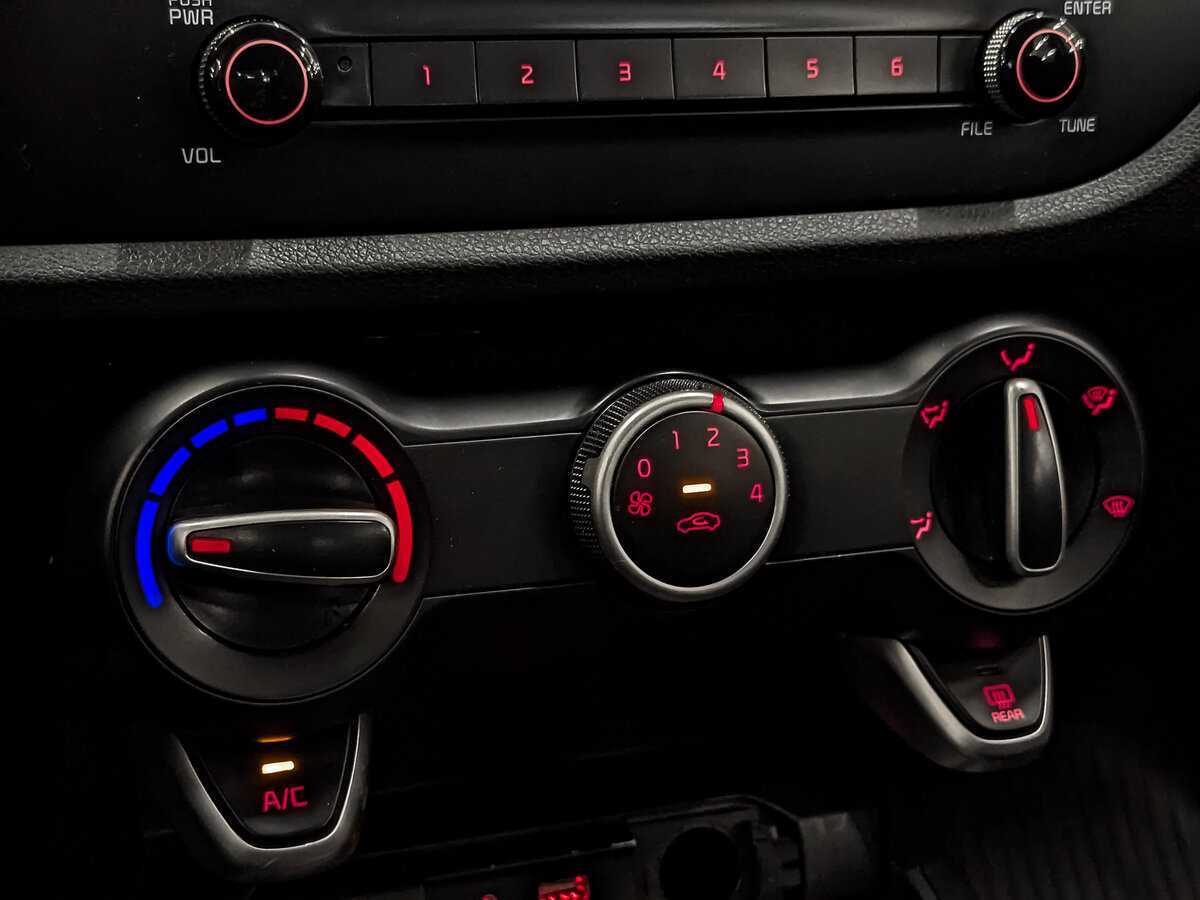 Kia Rio X-Line, 2020 Фото №21