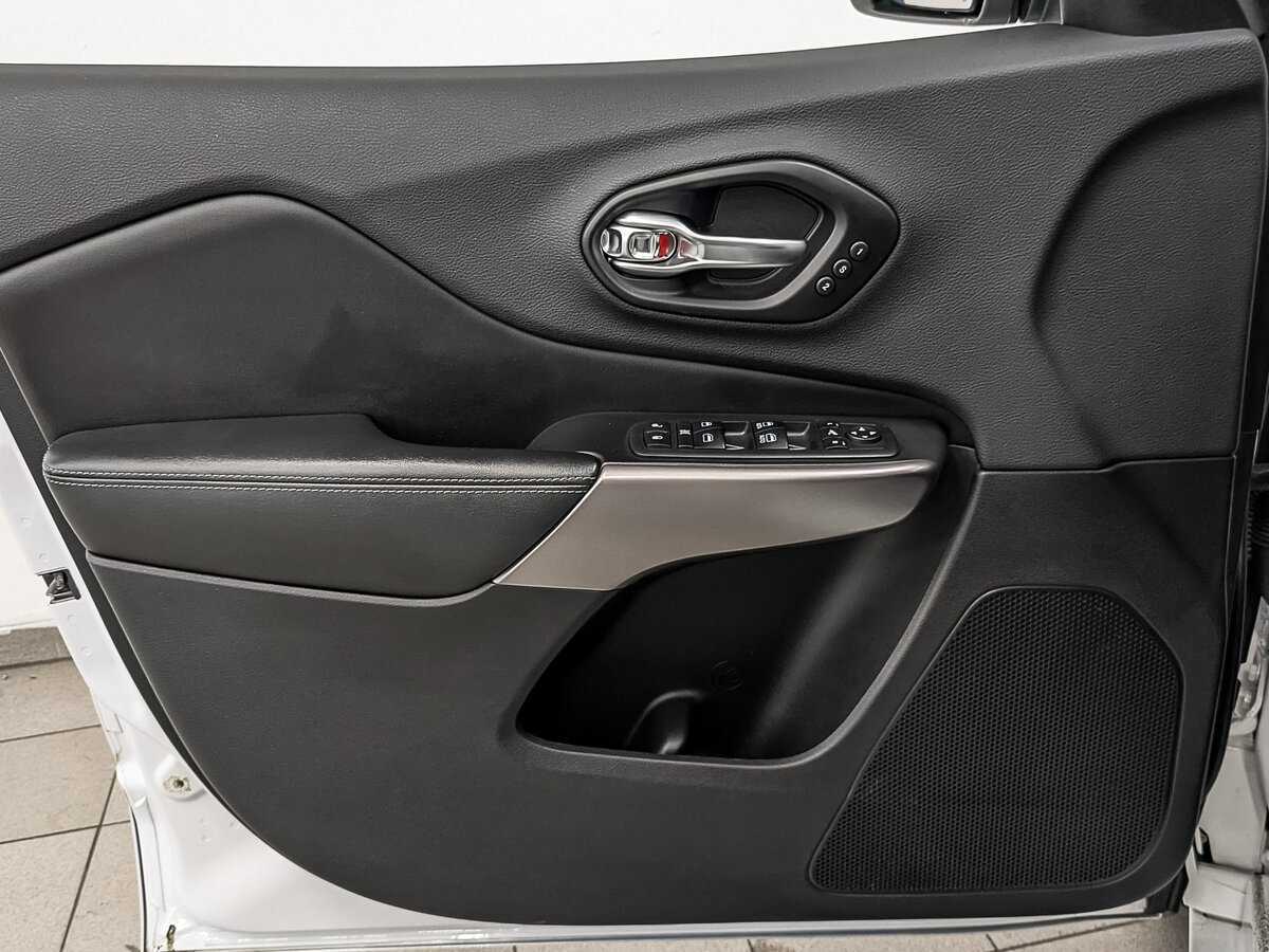 Jeep Cherokee, 2019 Фото №18