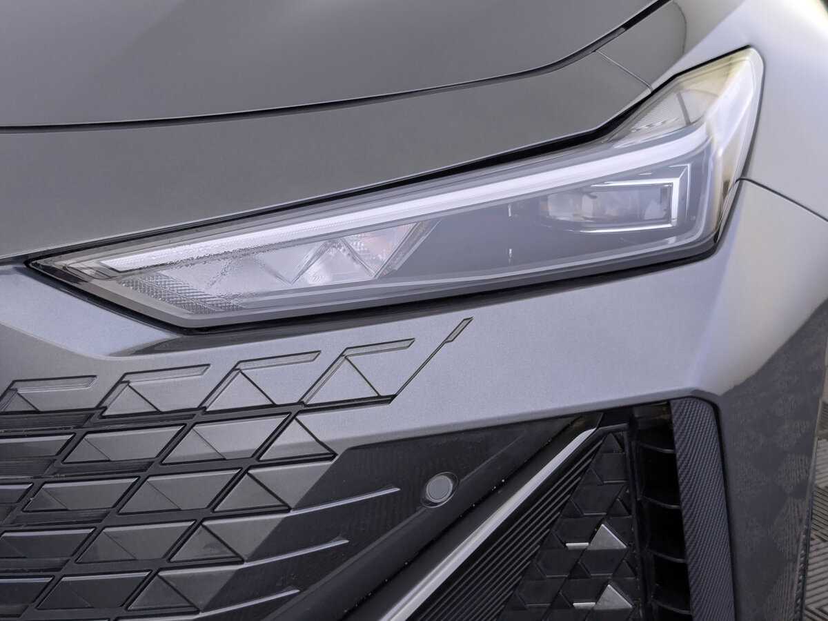 Changan UNI-V, 2022 Фото №11