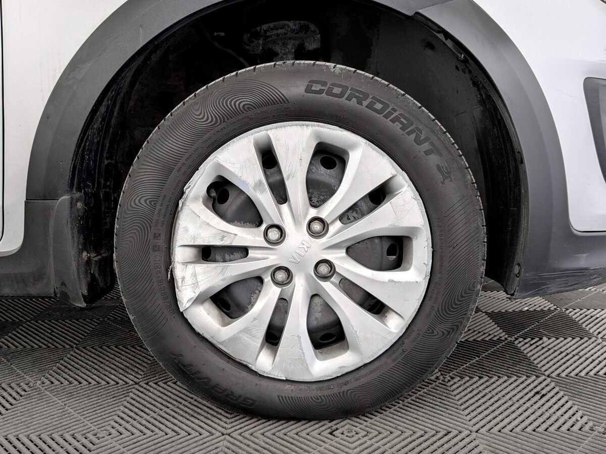 Kia Rio X-Line, 2020 Фото №18