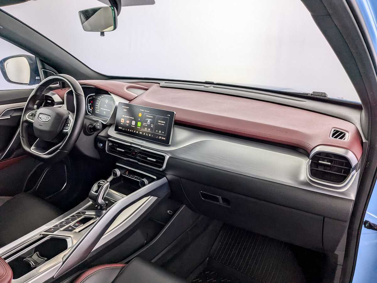 Geely Coolray, 2022 Фото №11