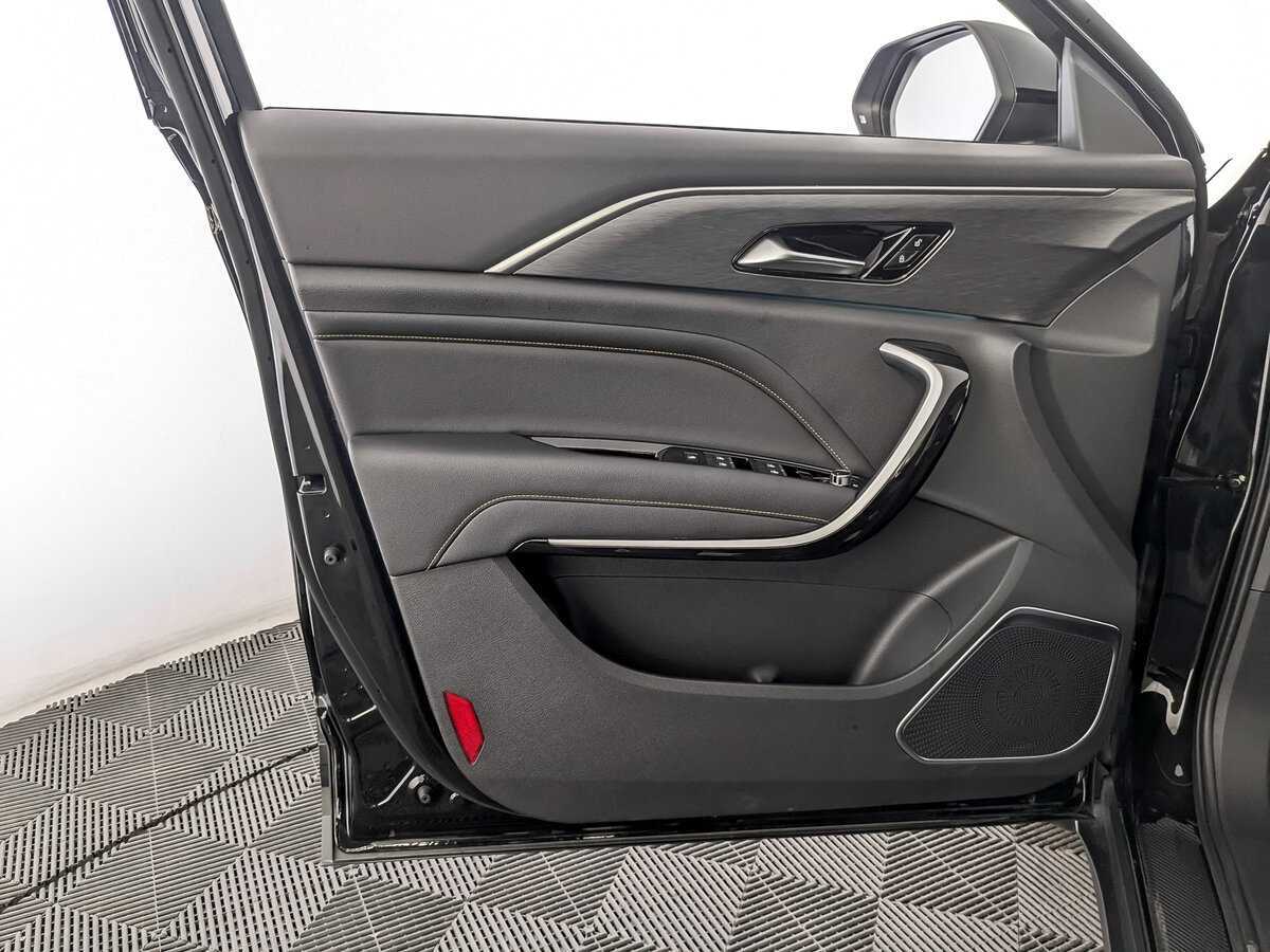 FAW Bestune T77, 2022 Фото №18