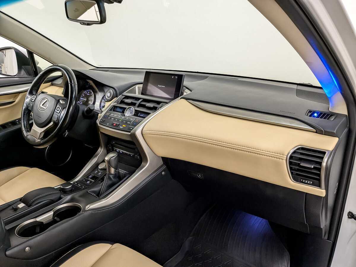 Lexus NX 200, 2016 Фото №11