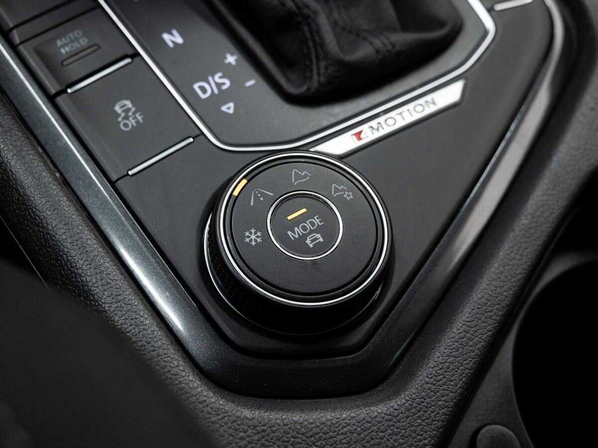 Volkswagen Tiguan, 2017 Фото №25