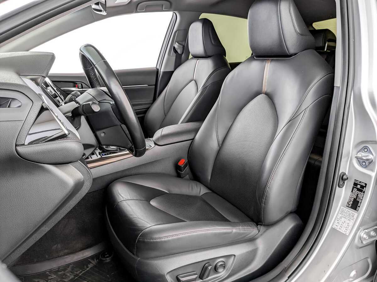 Toyota Camry, 2019 Фото №17