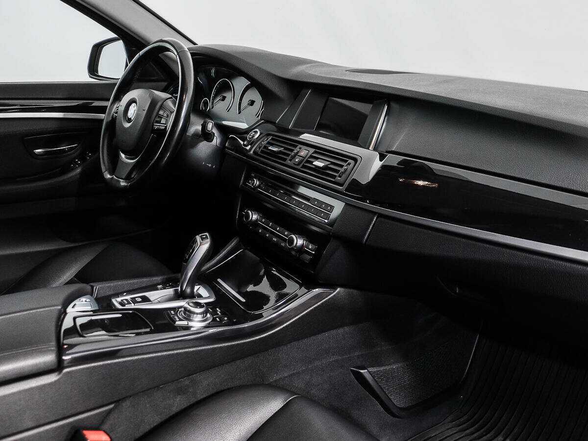 BMW 5 серии 528i, 2014 Фото №13
