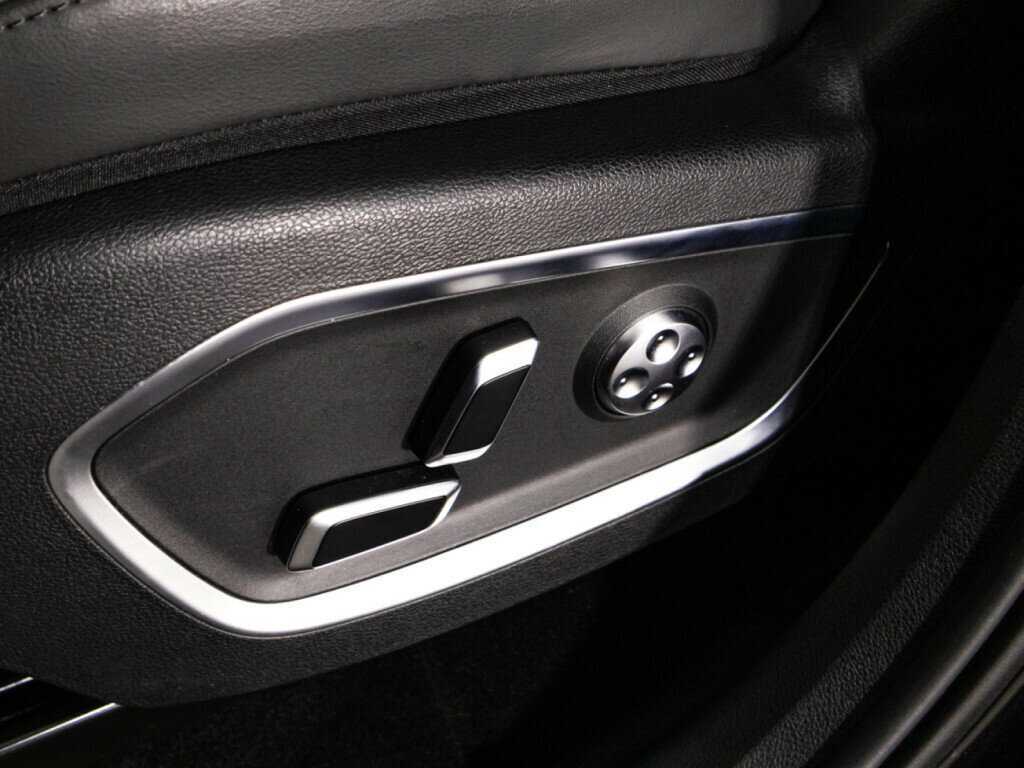 Geely Tugella, 2023 Фото №19