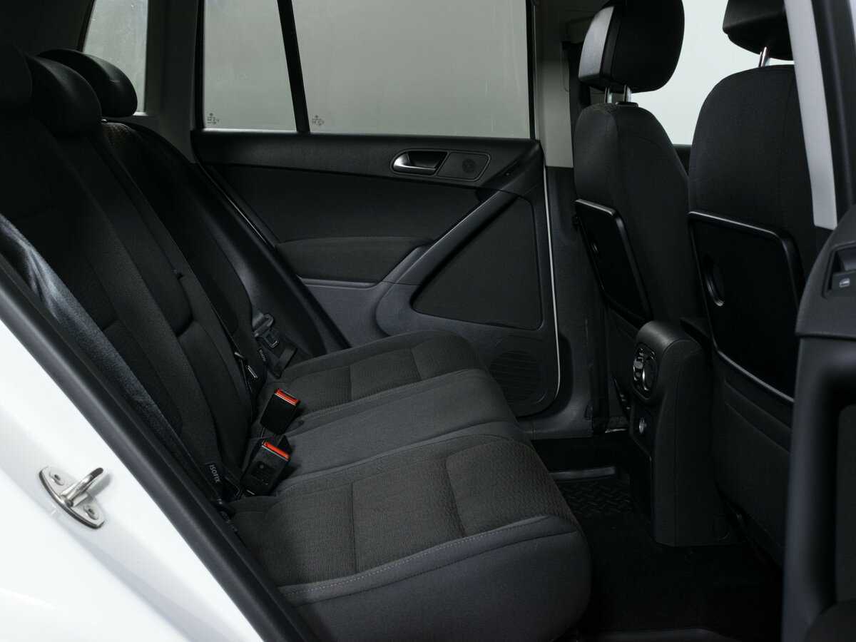 Volkswagen Tiguan, 2015 Фото №10