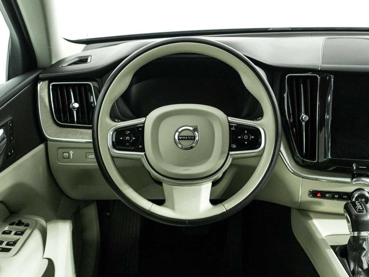 Volvo XC60, 2018 Фото №22