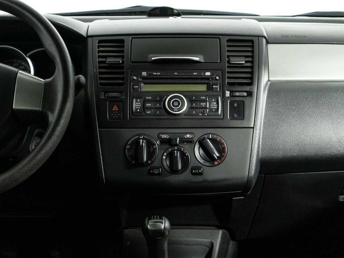 Nissan Tiida, 2013 Фото №14