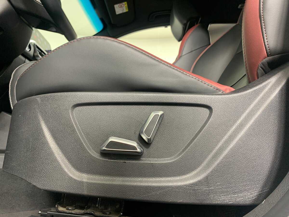 Geely Coolray, 2023 Фото №17