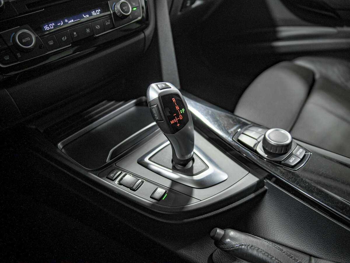 BMW 3 серии 320d xDrive, 2017 Фото №12