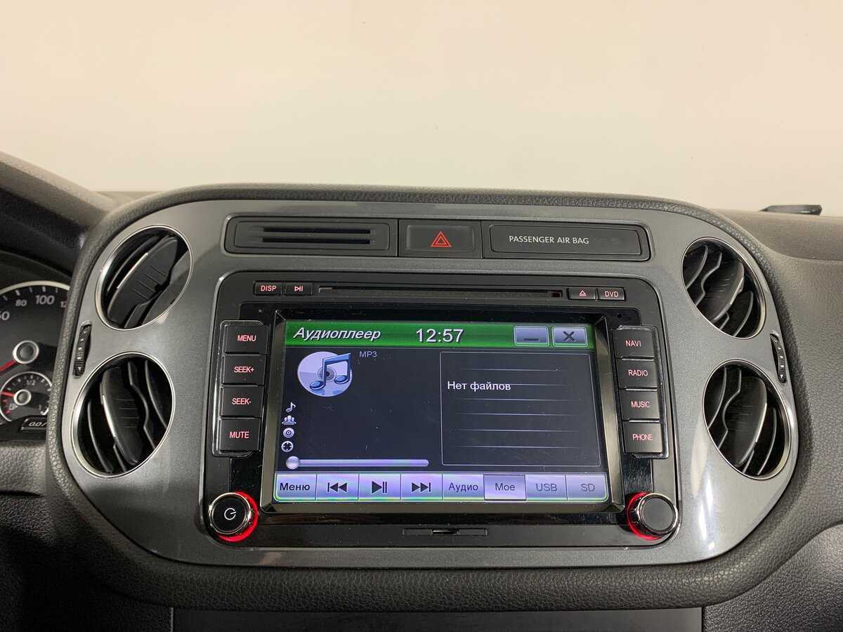 Volkswagen Tiguan, 2015 Фото №16