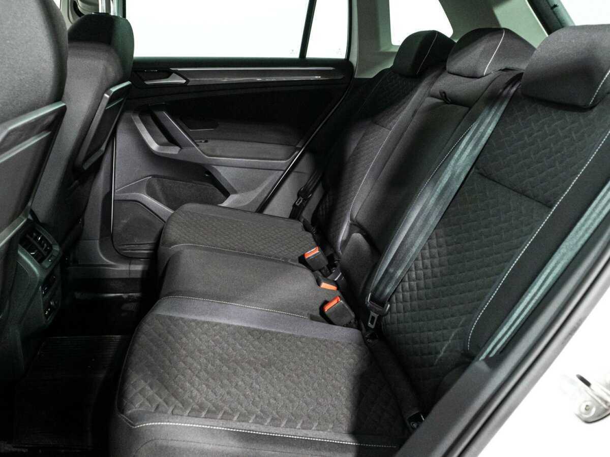 Volkswagen Tiguan, 2018 Фото №10
