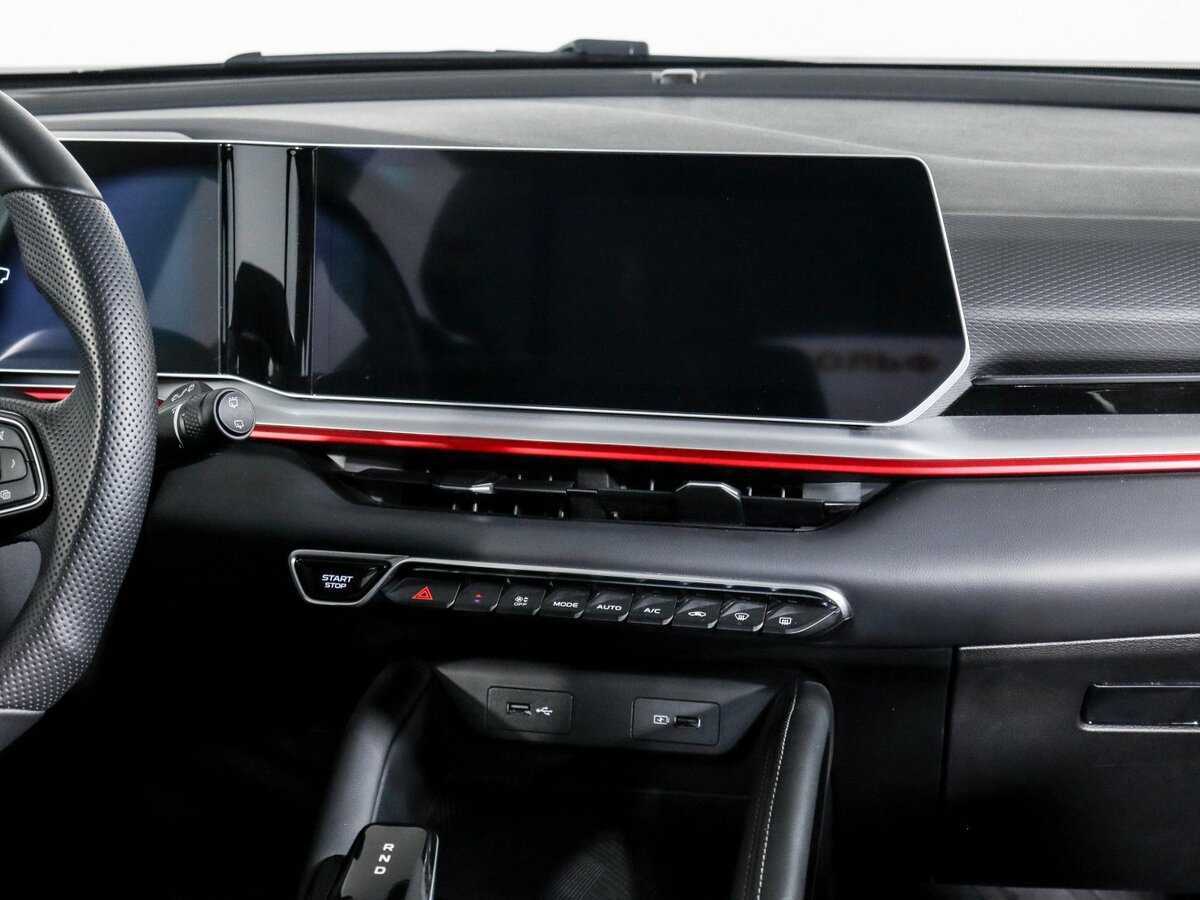 Geely Coolray, 2023 Фото №10