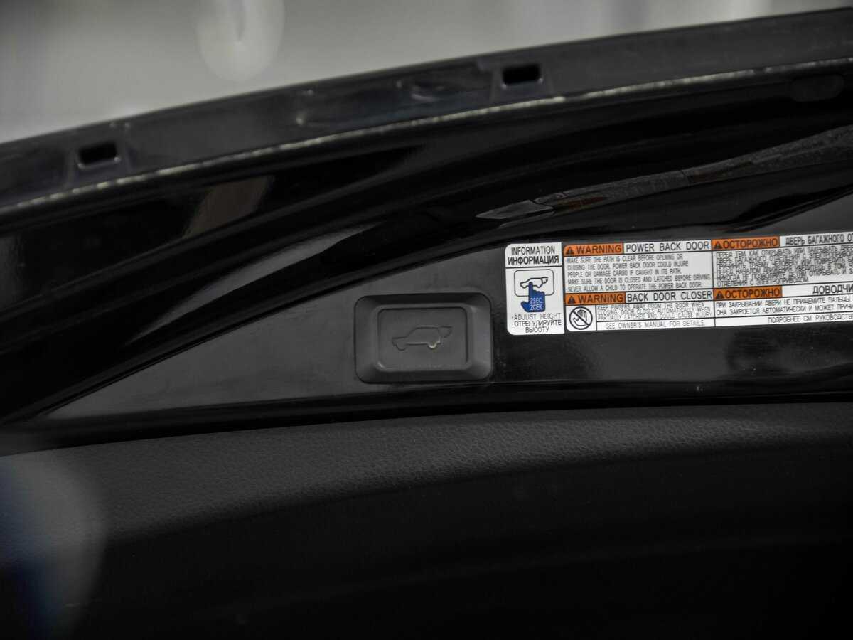 Toyota RAV4, 2017 Фото №18