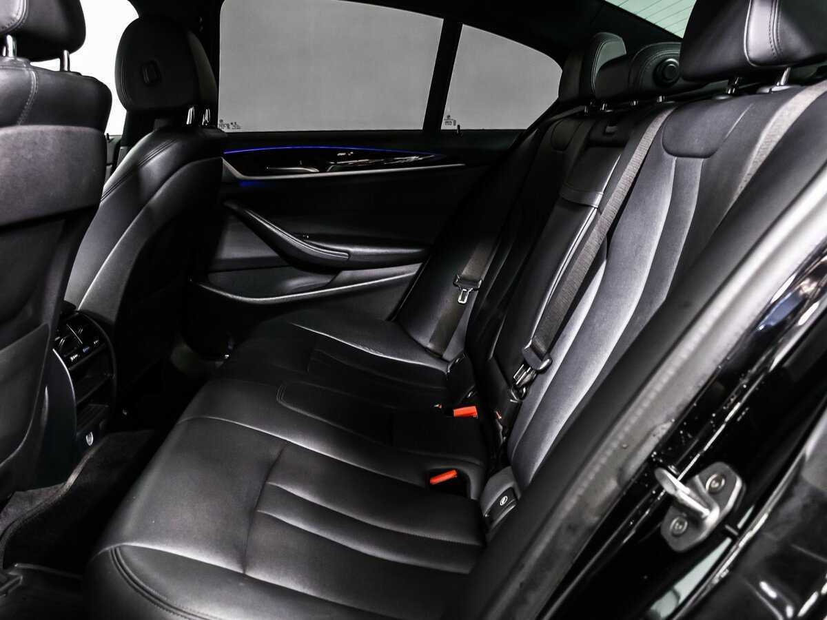 BMW 5 серии 520d xDrive, 2019 Фото №13