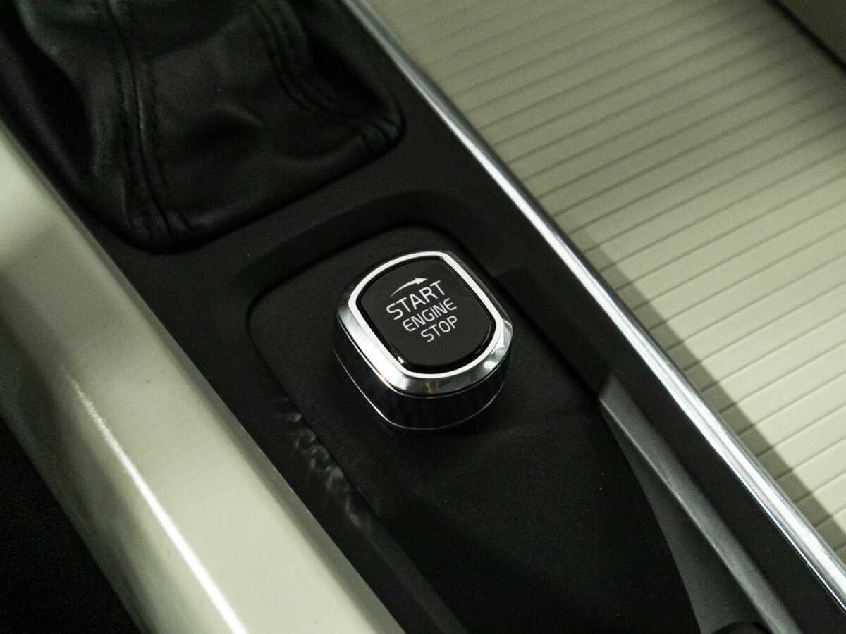 Volvo XC60, 2019 Фото №22