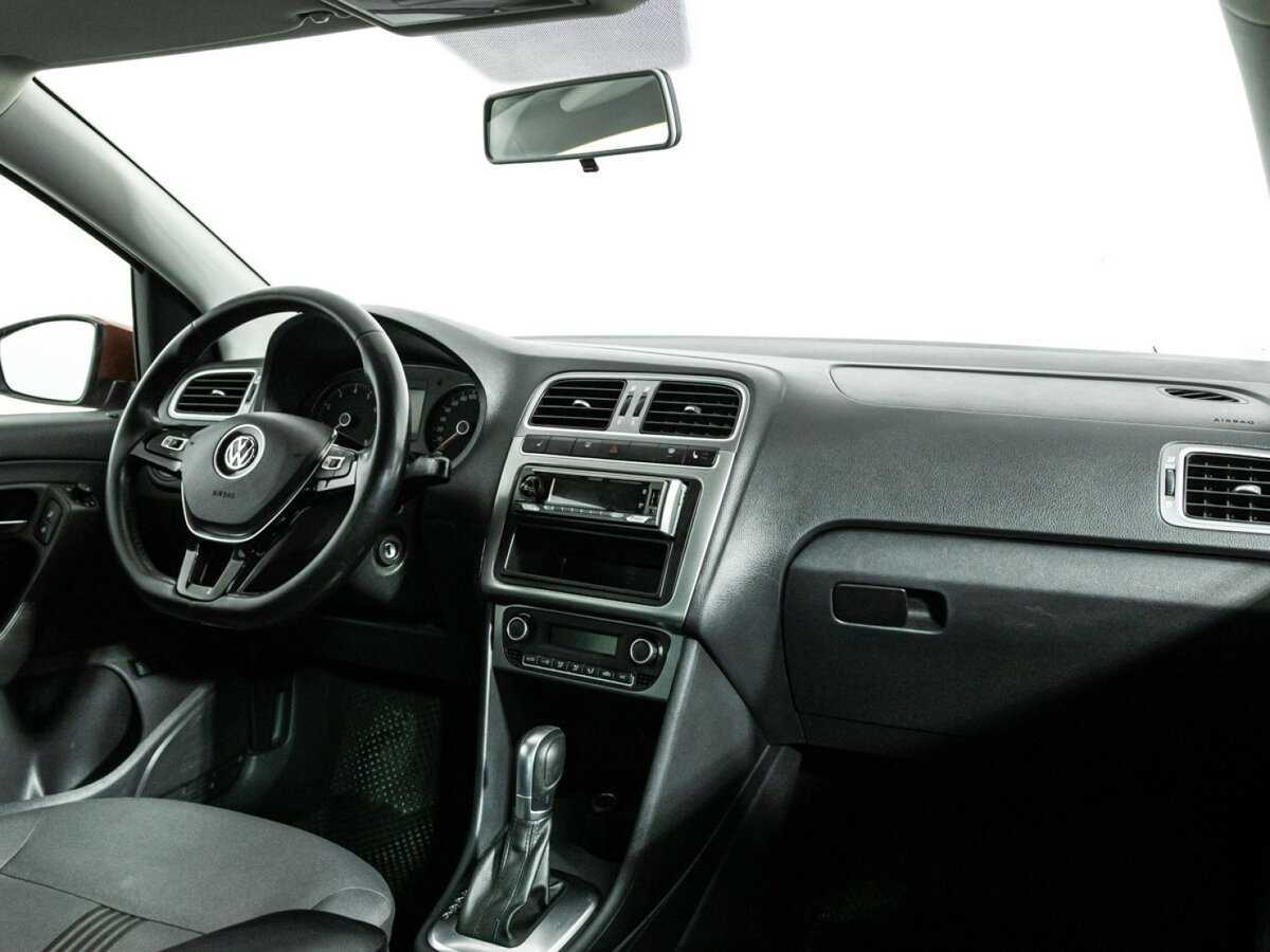 Volkswagen Polo, 2016 Фото №9