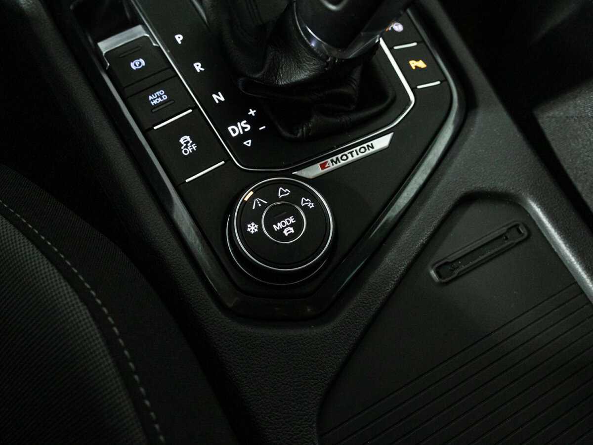 Volkswagen Tiguan, 2017 Фото №20