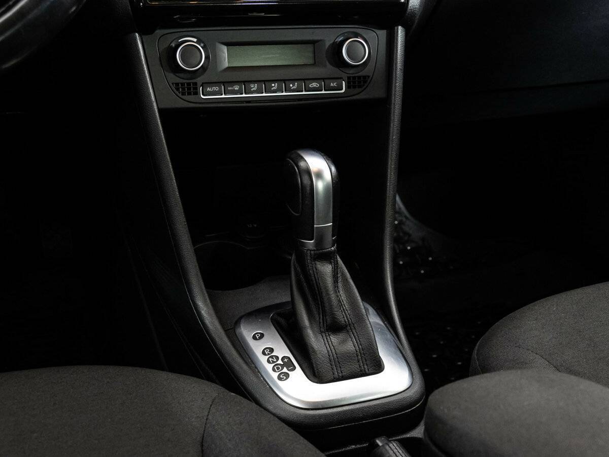 Volkswagen Polo, 2017 Фото №10