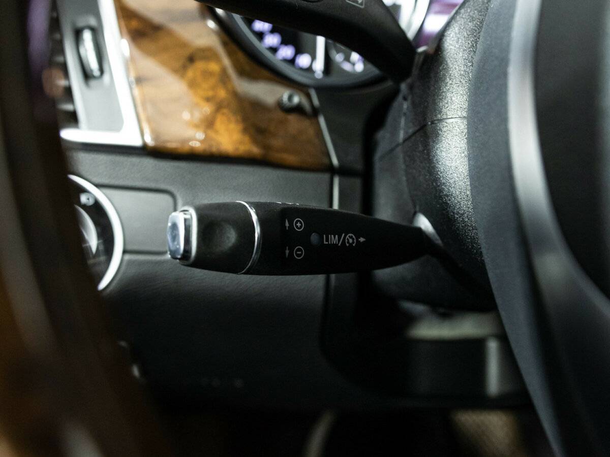 Mercedes-Benz M-Класс 350, 2012 Фото №24