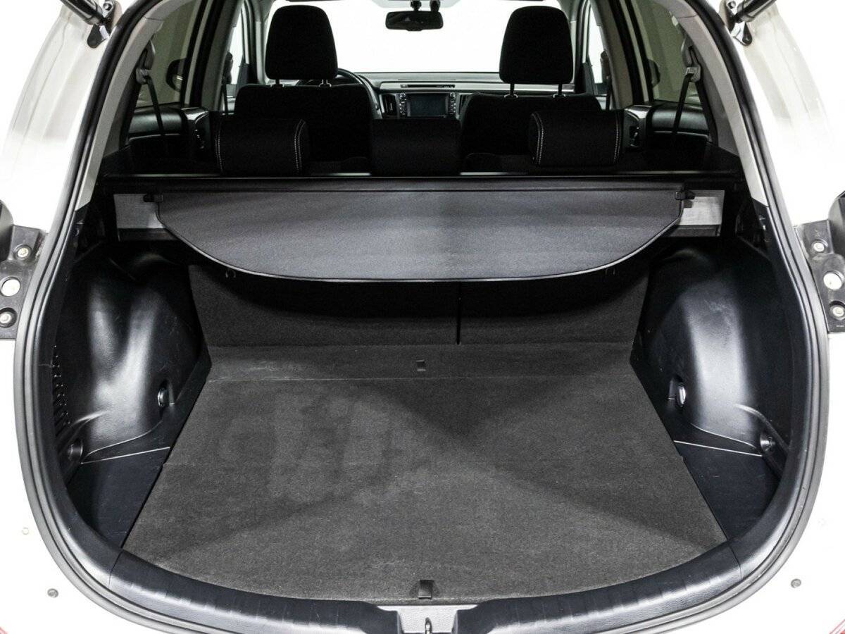 Toyota RAV4, 2017 Фото №15