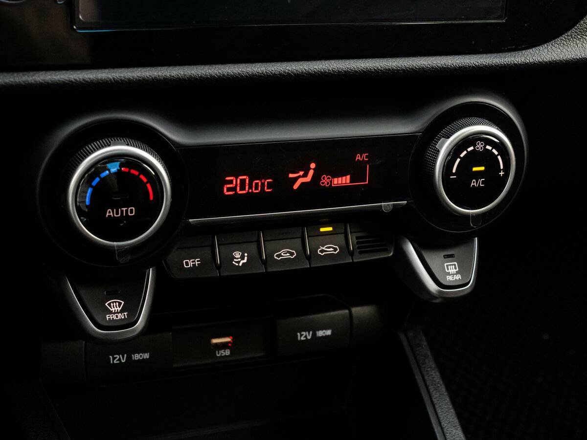 Kia Rio, 2021 Фото №16