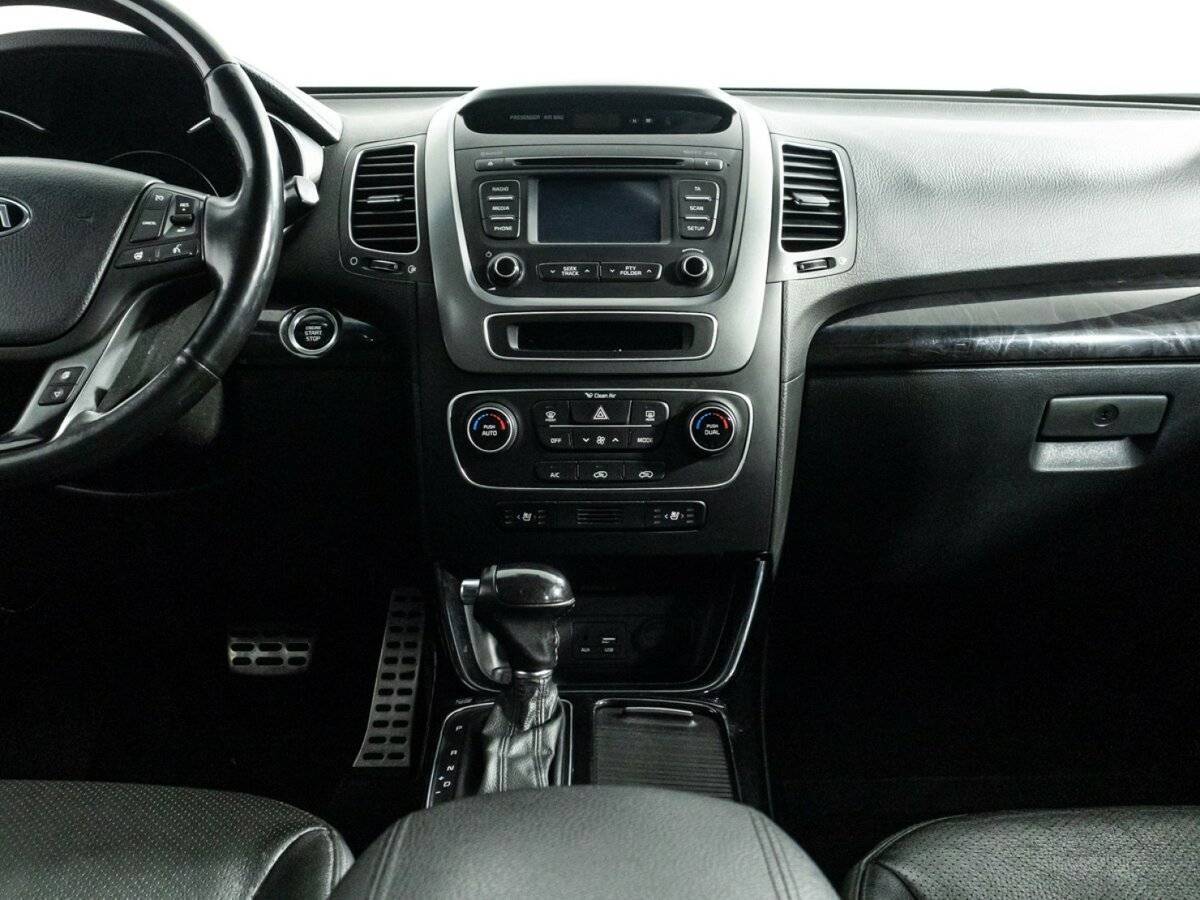 Kia Sorento, 2018 Фото №12