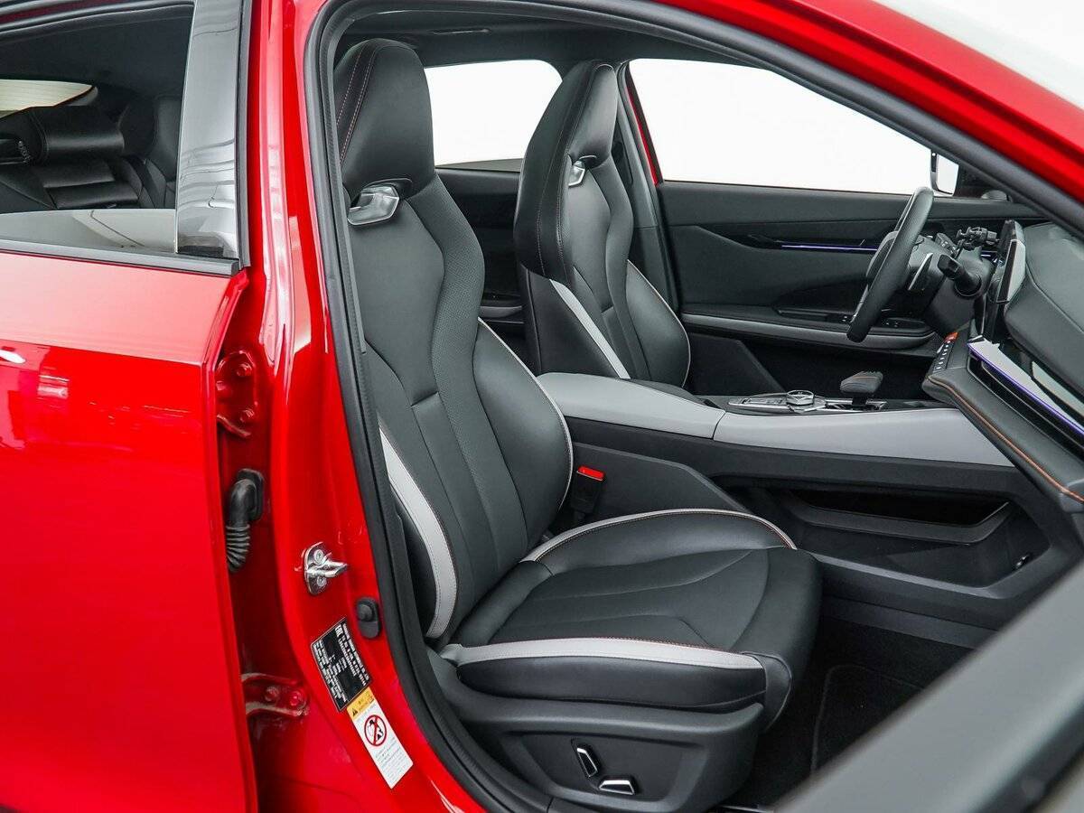 Changan UNI-V, 2023 Фото №10