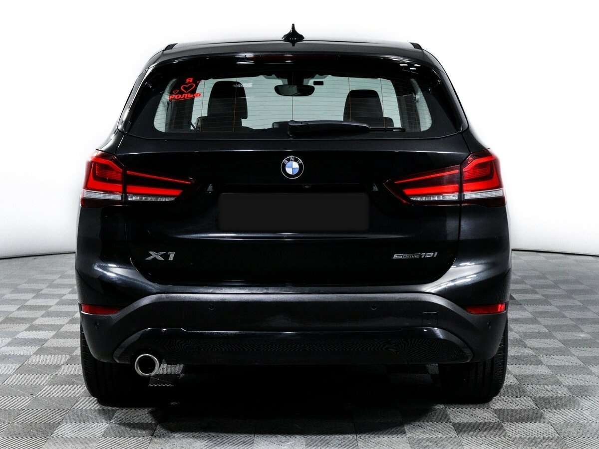 BMW X1 18i sDrive, 2021 Фото №6