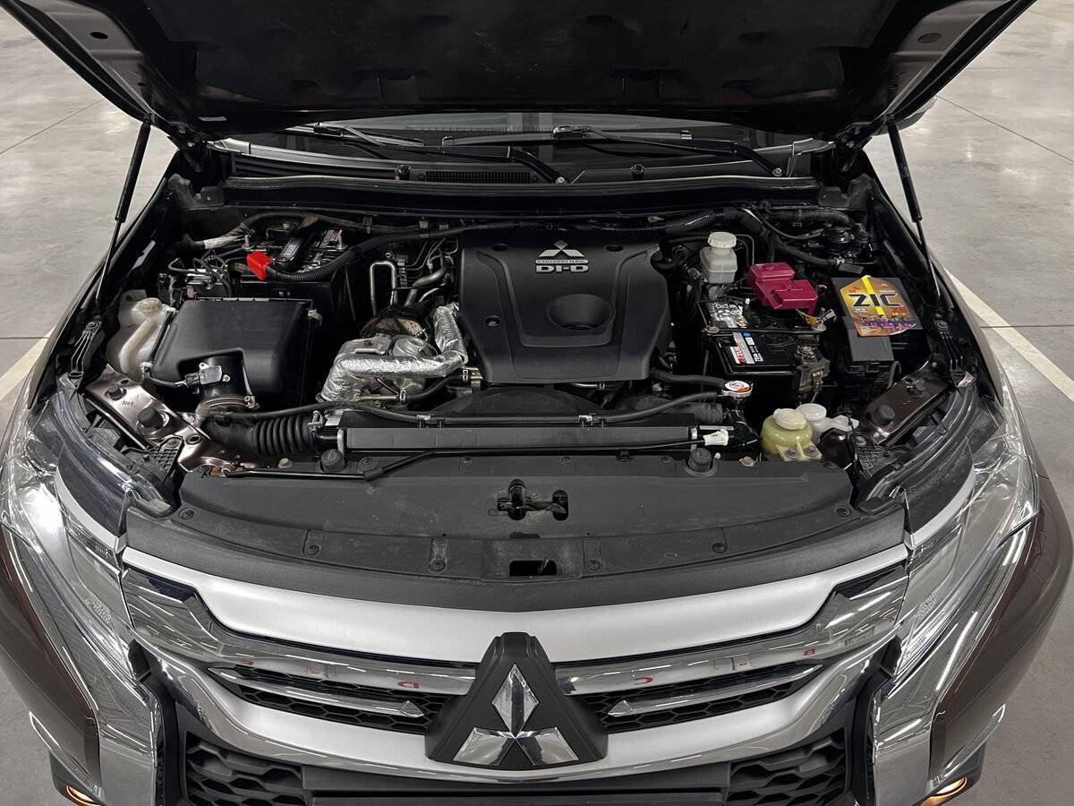 Mitsubishi Pajero Sport, 2018 Фото №9