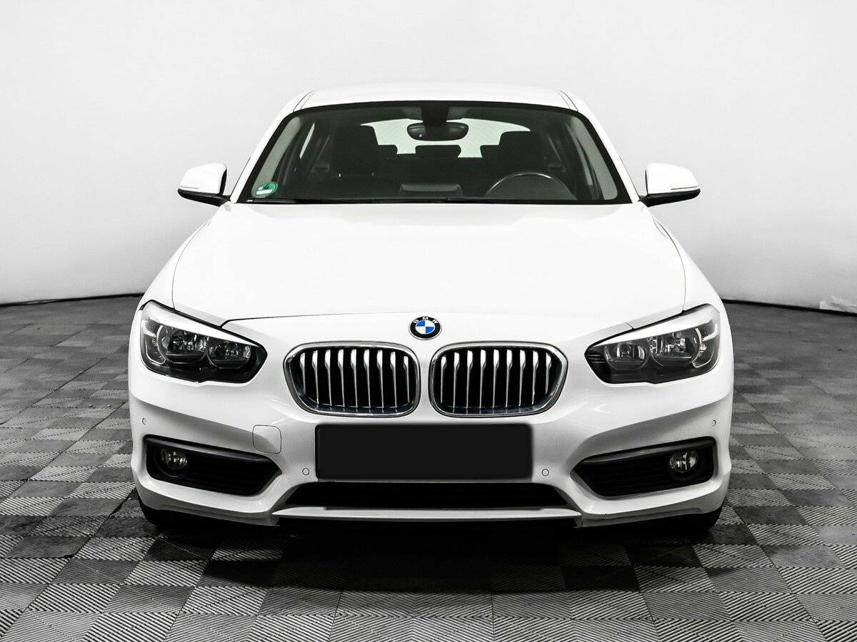 BMW 1 серии 118i, 2018 - 99 000 км. | Фото №2