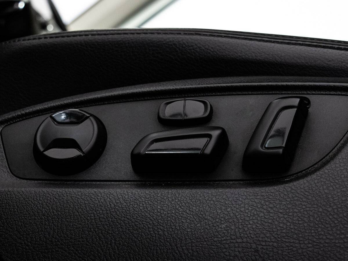 Volkswagen Touareg, 2015 Фото №19