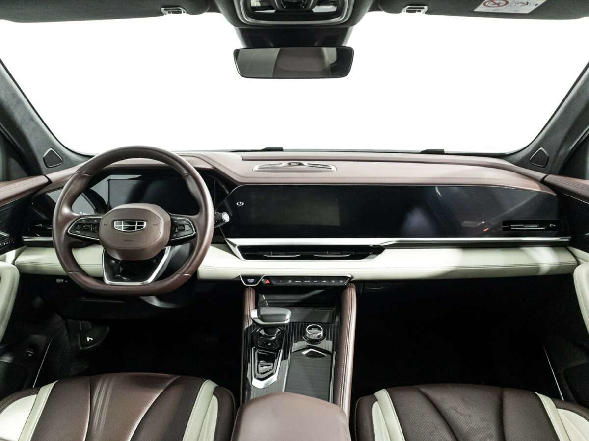 Geely Monjaro, 2022 Фото №13