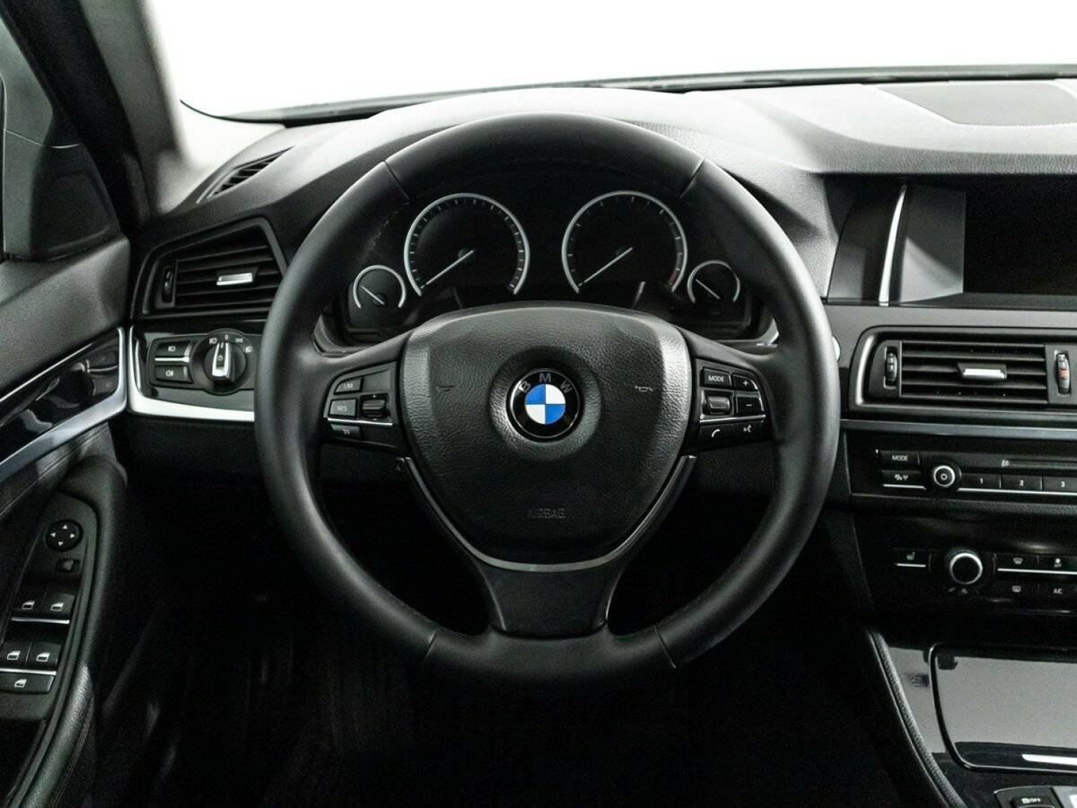 BMW 5 серии 520i, 2014 Фото №23