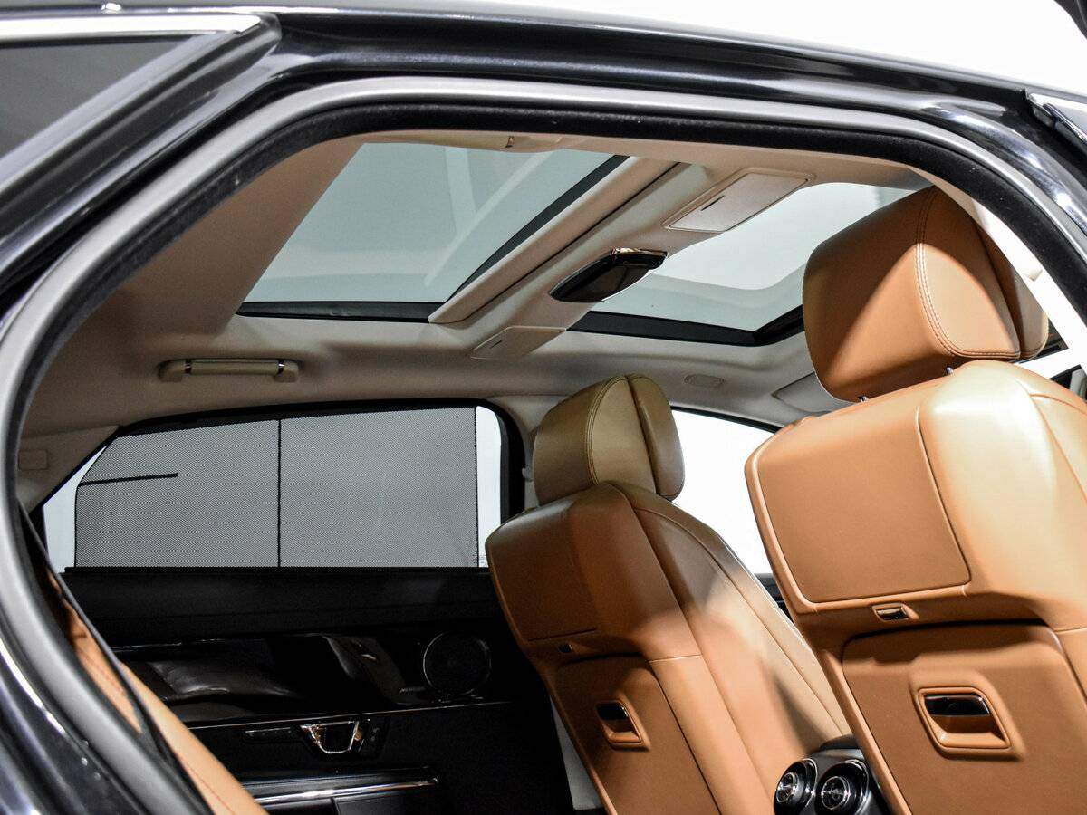 Jaguar XJ Long, 2016 Фото №25