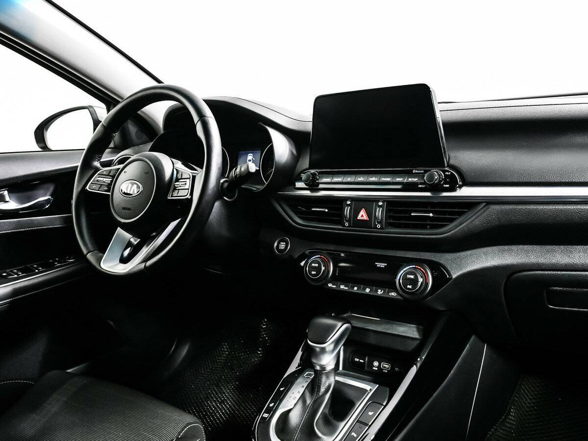 Kia Cerato, 2021 Фото №9