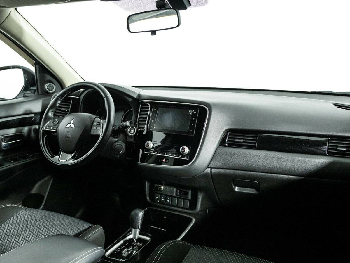 Mitsubishi Outlander, 2021 Фото №9