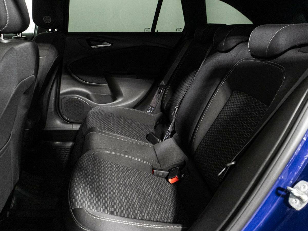 Opel Astra, 2019 Фото №10