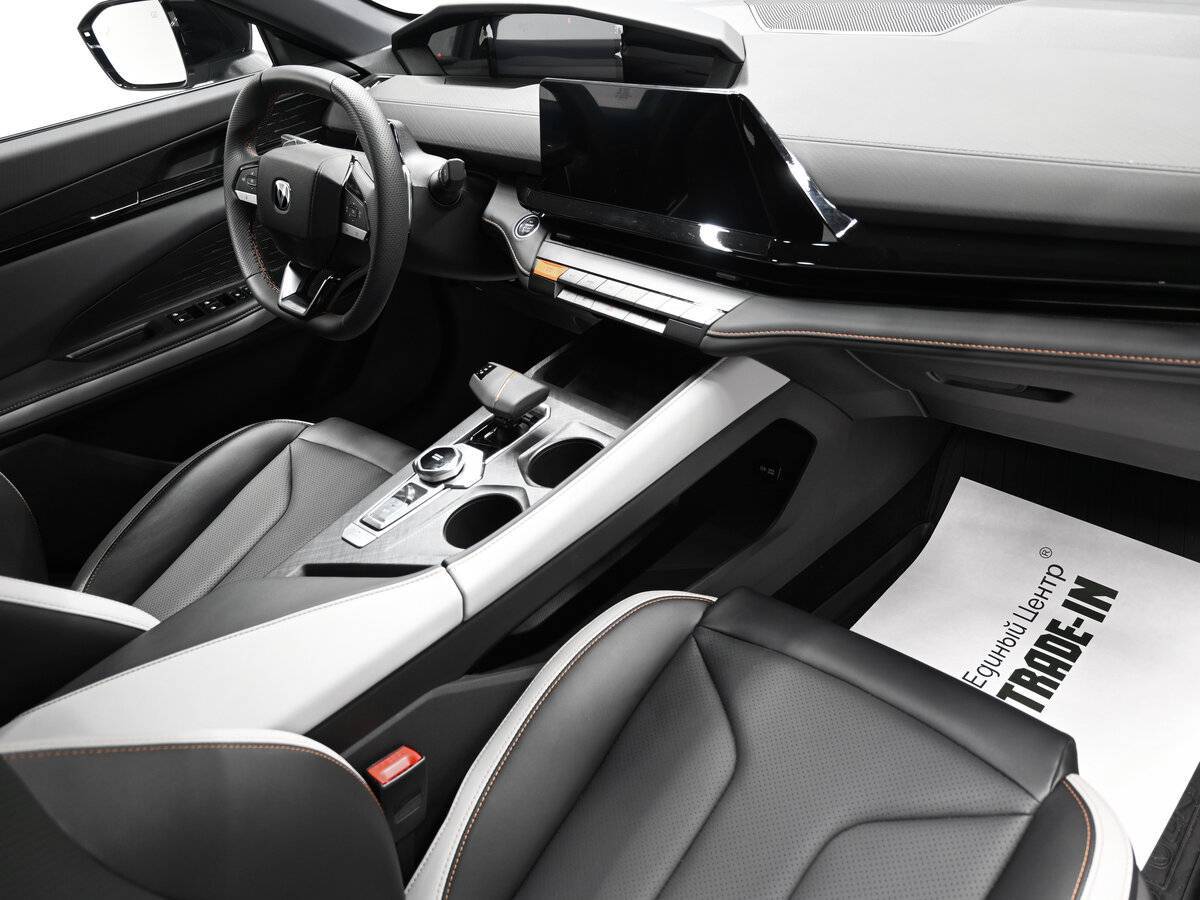 Changan UNI-V, 2023 Фото №13