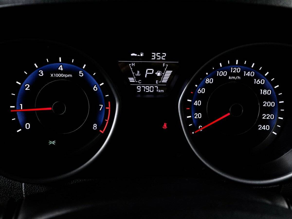 Hyundai Elantra, 2015 Фото №11