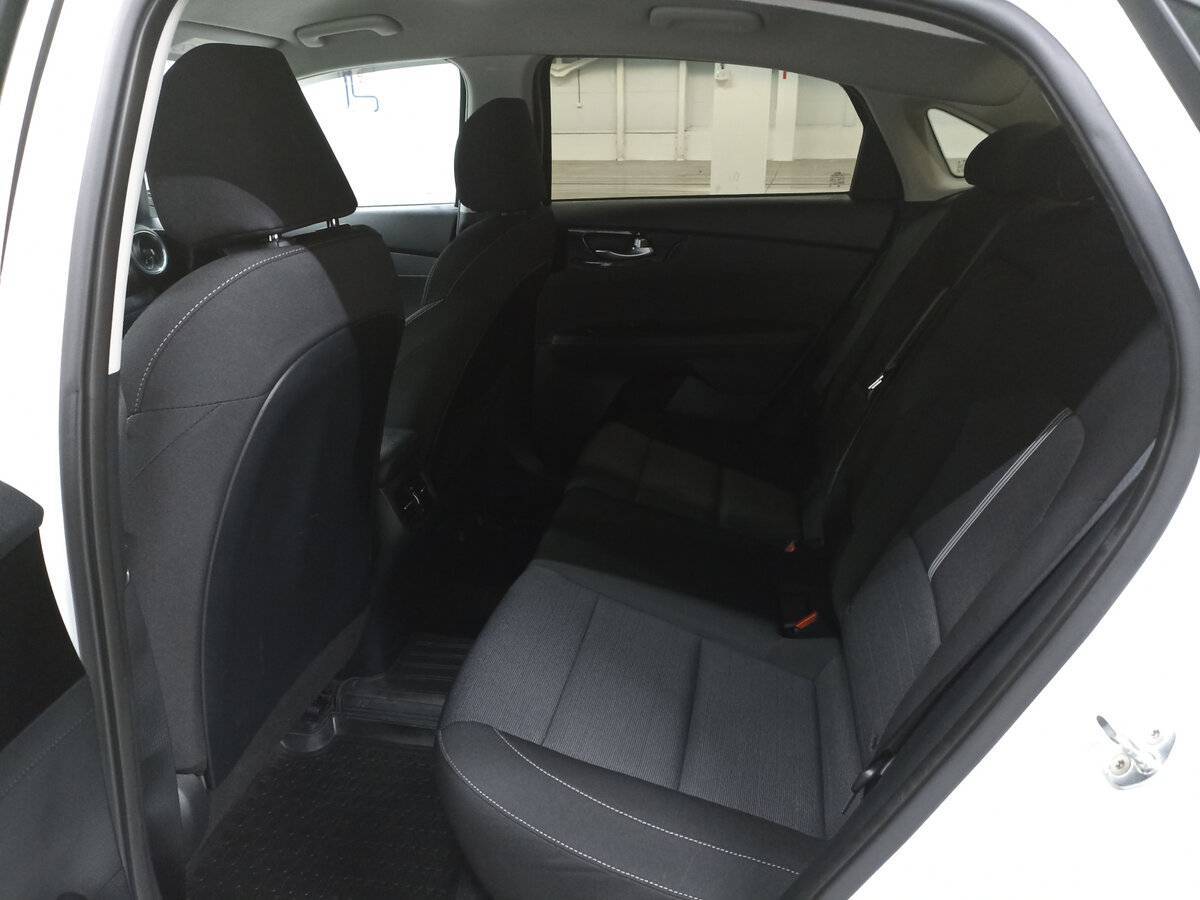 Kia Cerato, 2019 Фото №12