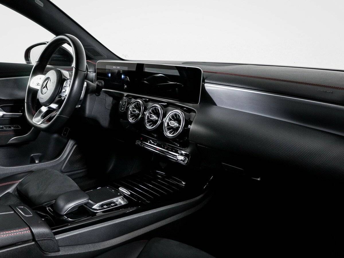 Mercedes-Benz CLA 200, 2019 Фото №9