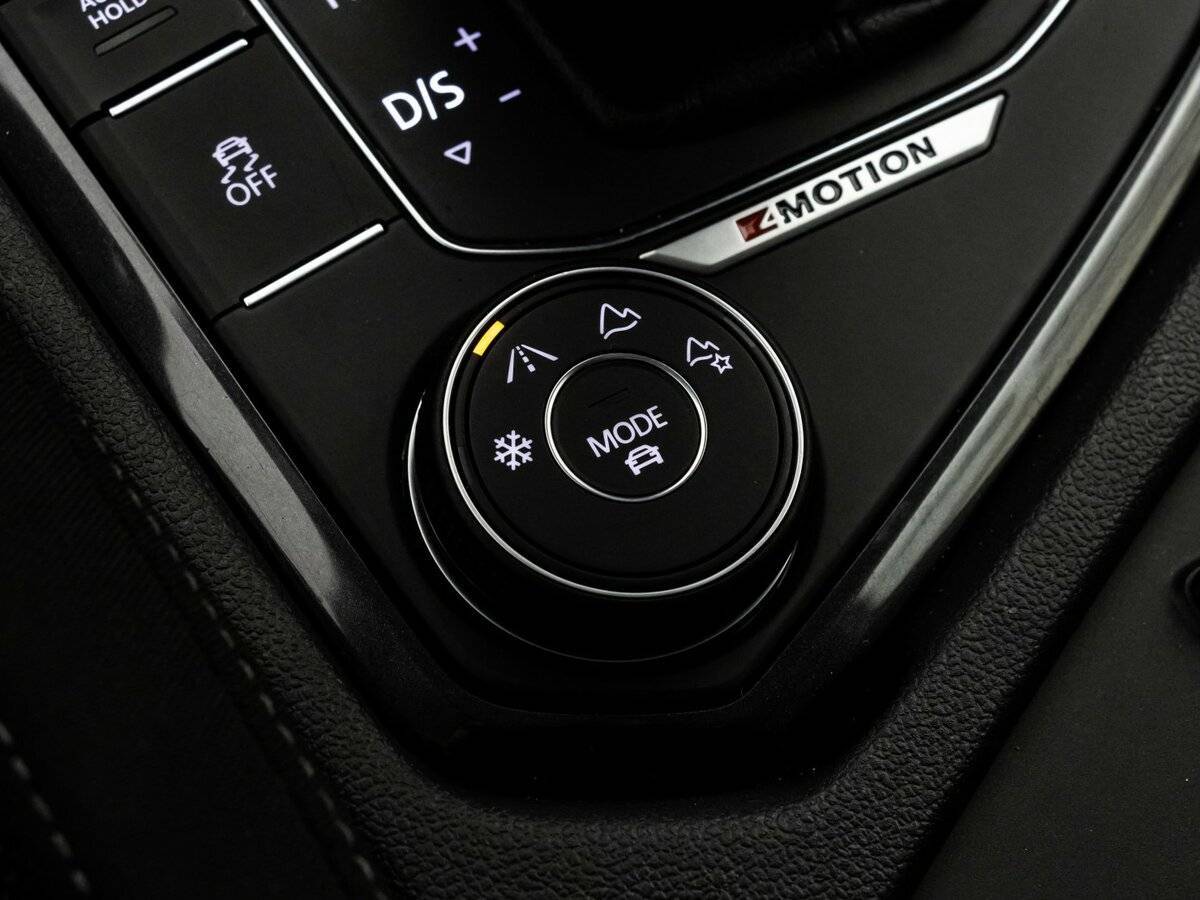 Volkswagen Tiguan, 2017 Фото №16