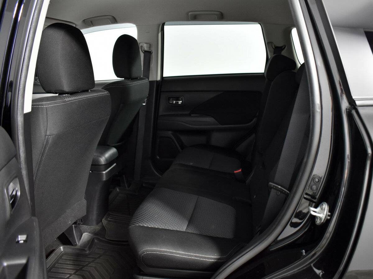 Mitsubishi Outlander, 2018 Фото №11