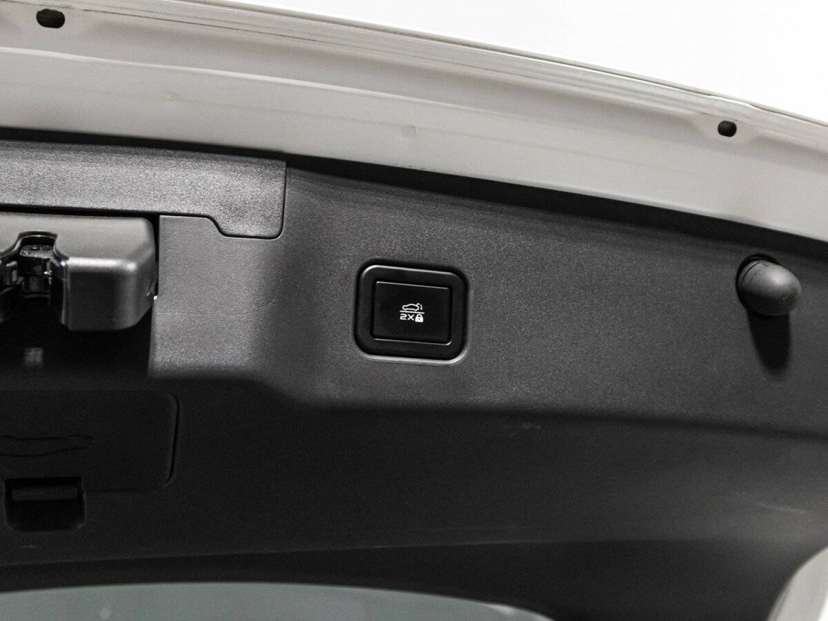 Changan UNI-V, 2023 Фото №16