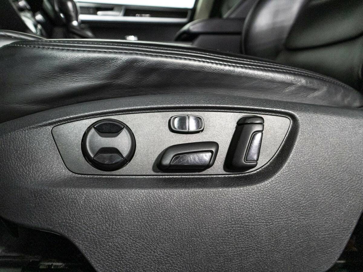 Volkswagen Touareg, 2016 Фото №17