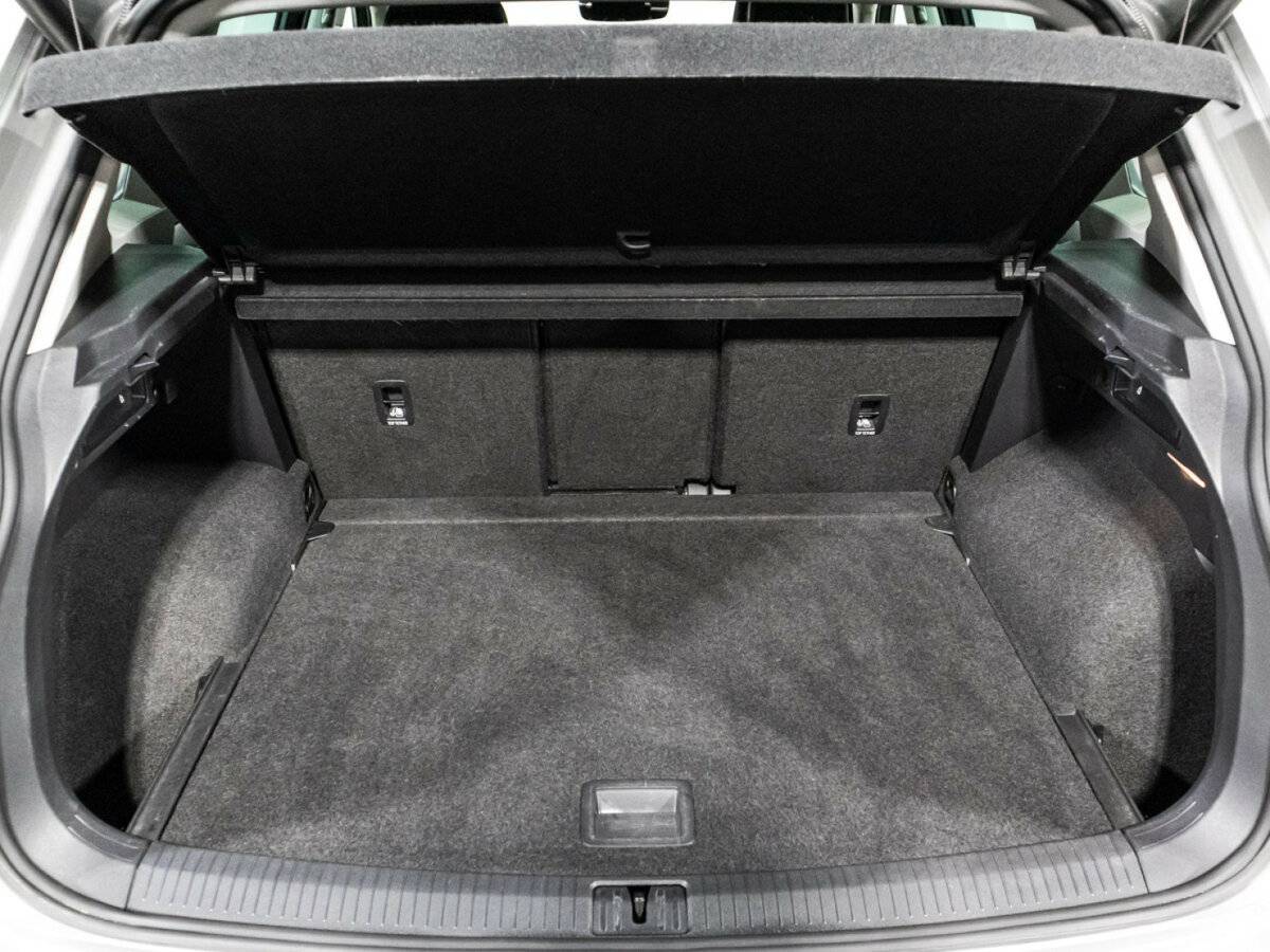 Volkswagen Tiguan, 2019 Фото №15