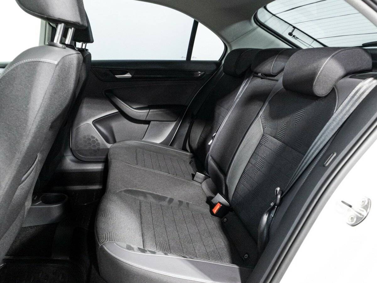 Volkswagen Polo, 2020 Фото №10